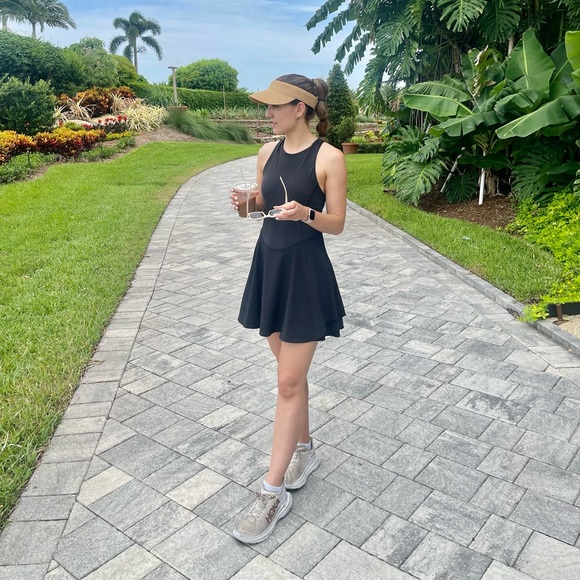 Meet your Posher, Melissa - Picture 4 of 4